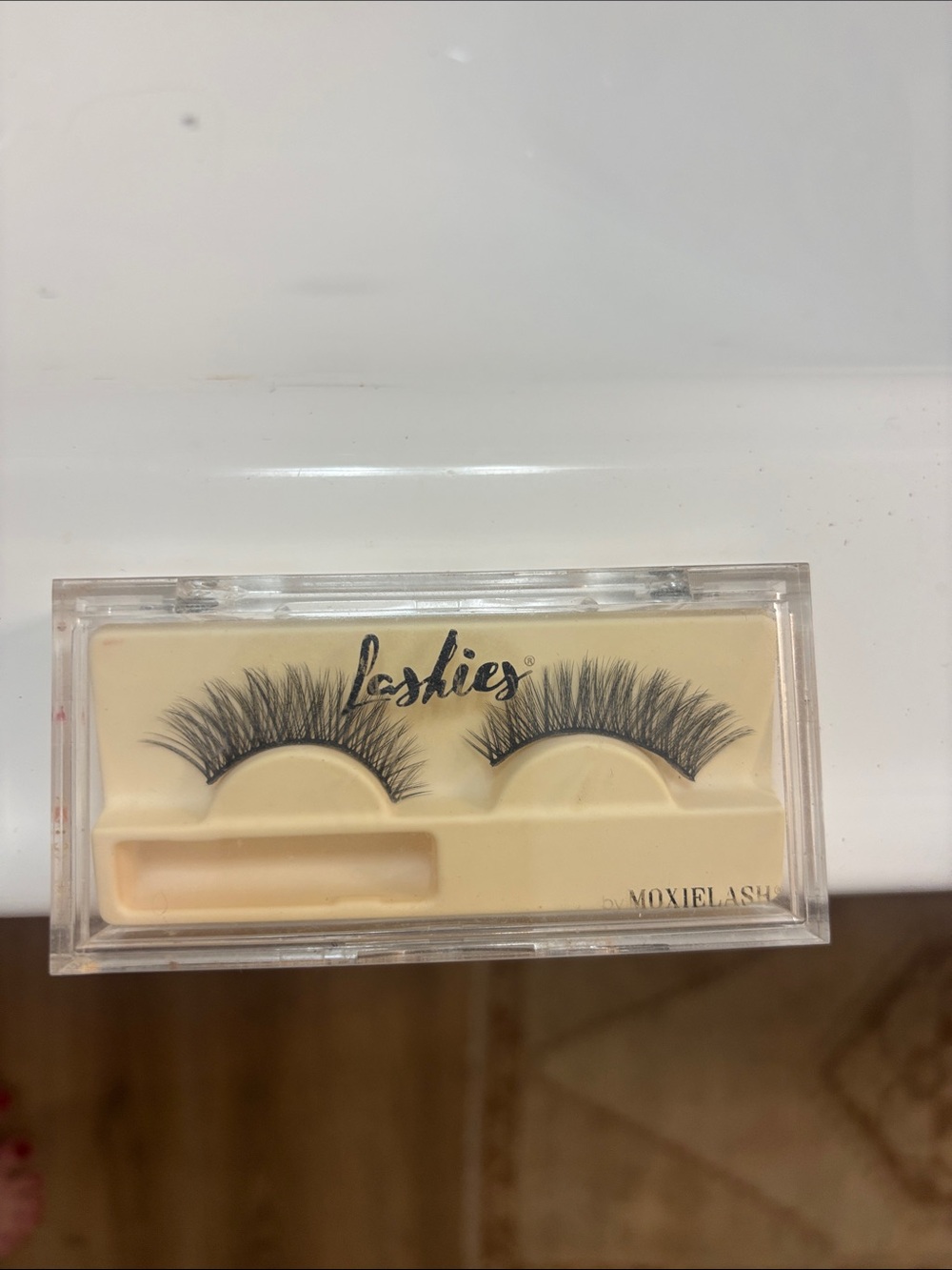 Loshies Black Dramatic Volume False Eyelashes